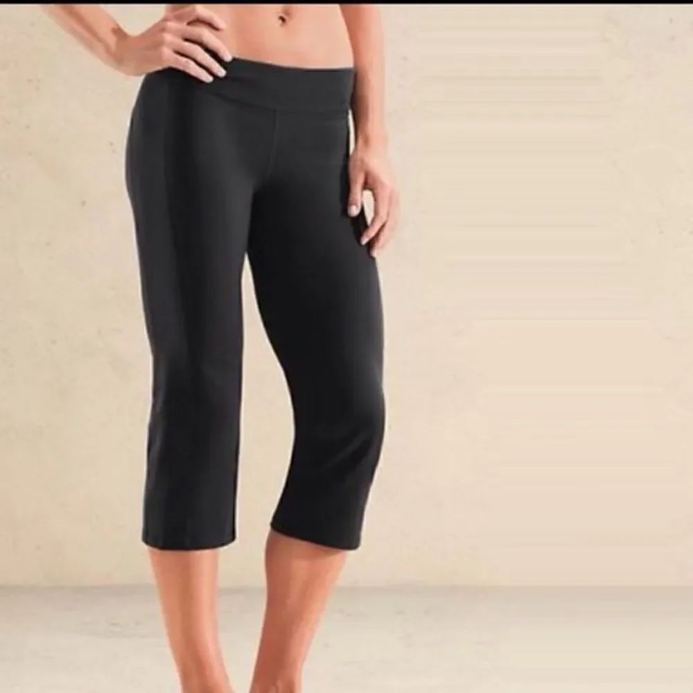 Athleta Kickbooty Capri Pants